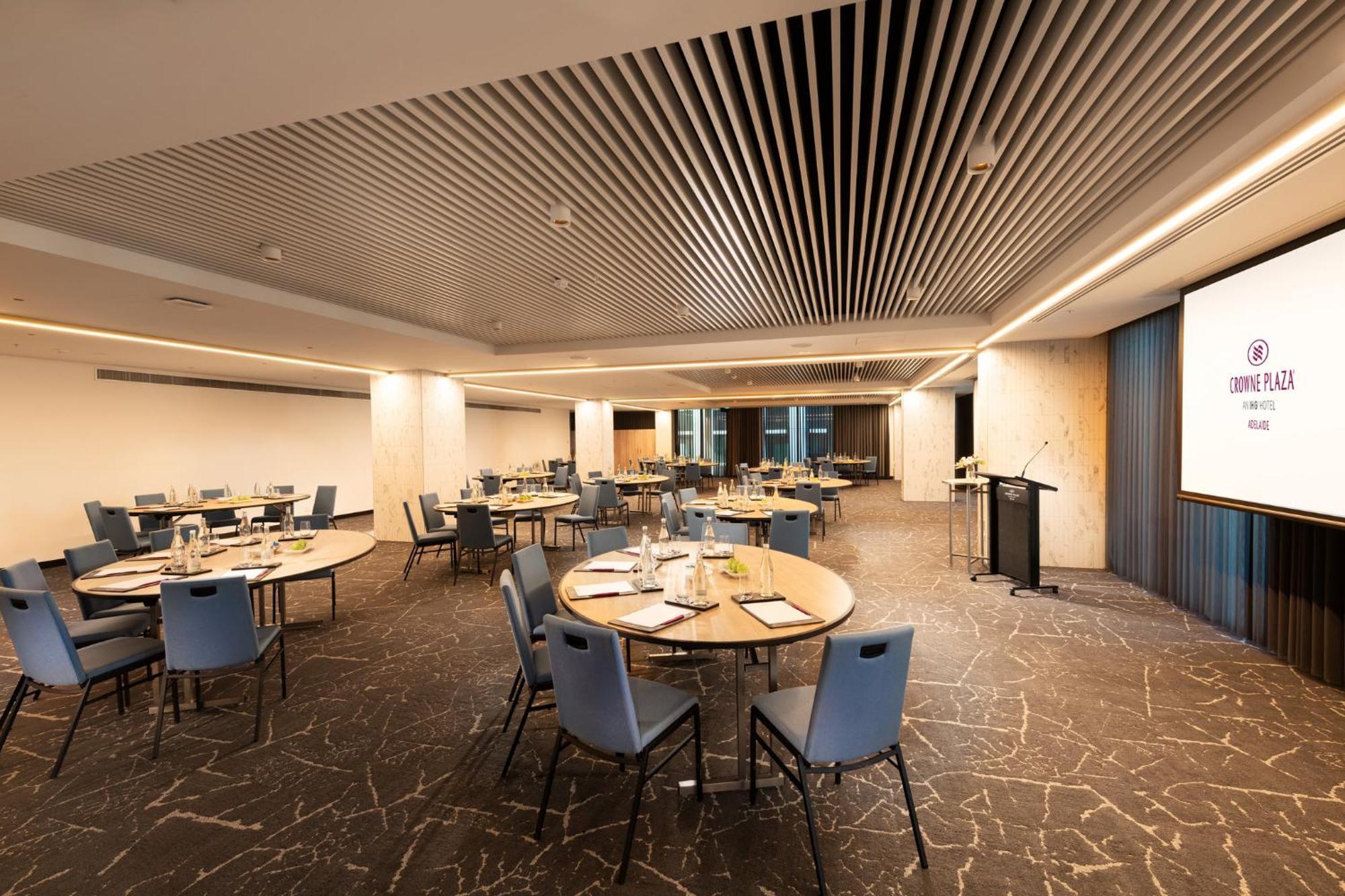 Crowne Plaza Adelaide By Ihg Hotel Buitenkant foto