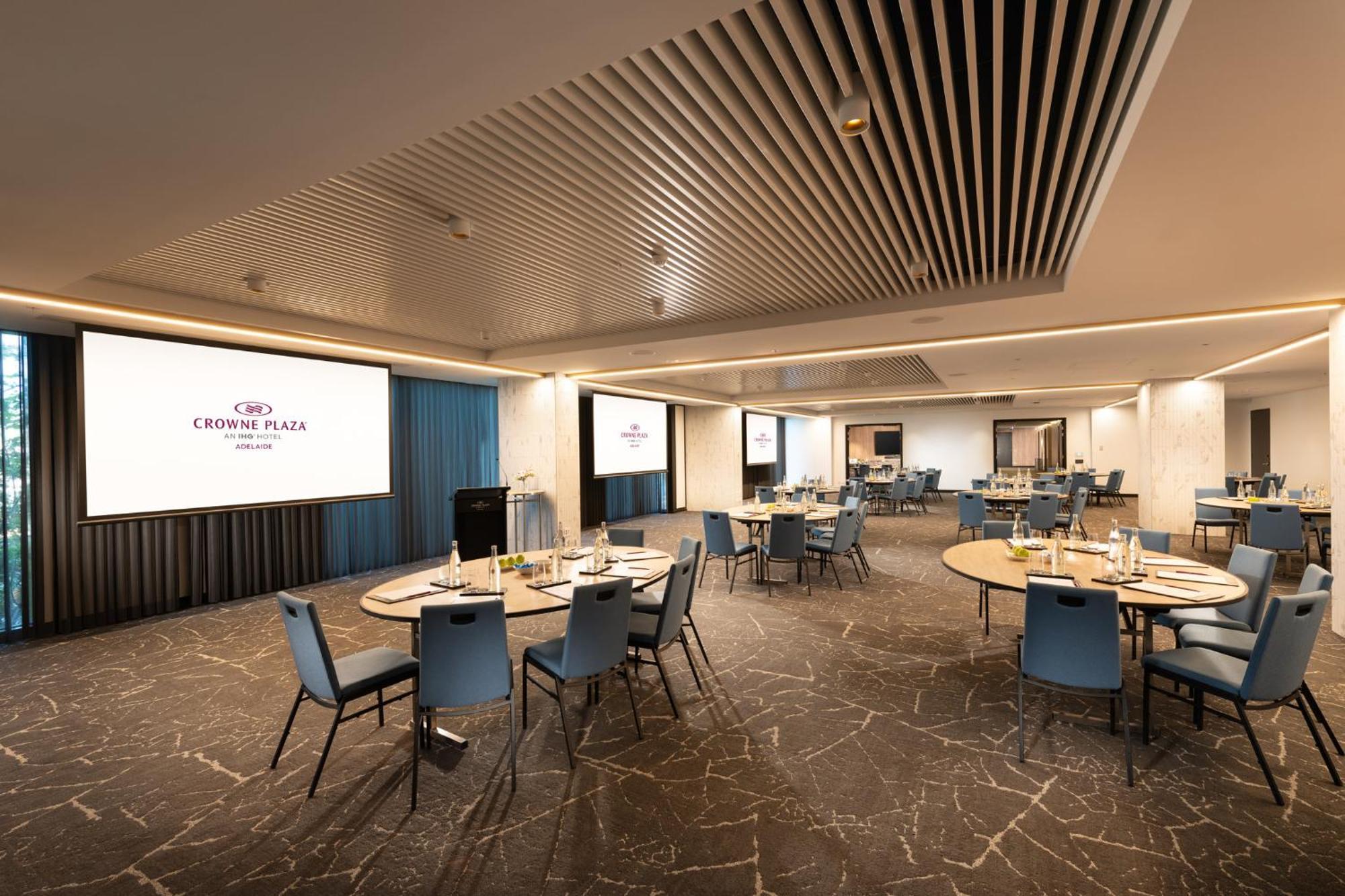 Crowne Plaza Adelaide By Ihg Hotel Buitenkant foto
